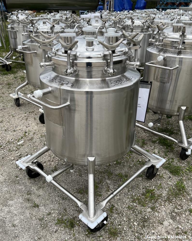 Used- Stainless Steel 120 Liter / 31.7 Gallon Jacketed Tank, Stainless Steel, Vertical. Approximate 20" diameter x 24" strai...