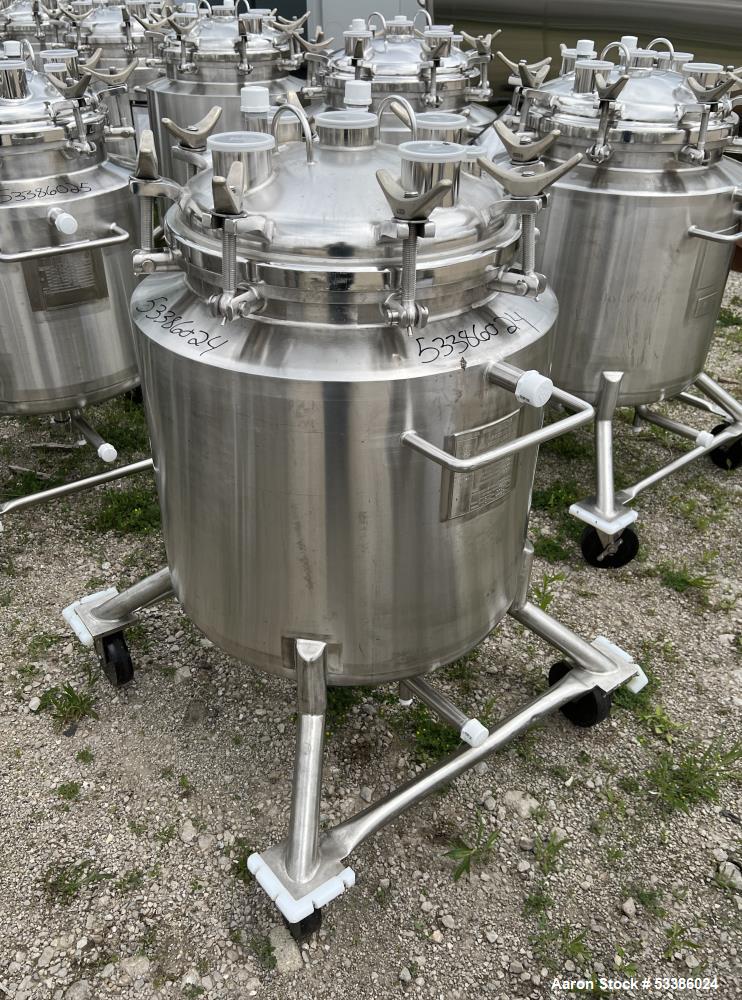 Used- Stainless Steel 120 Liter / 31.7 Gallon Jacketed Tank, Stainless Steel, Vertical. Approximate 20" diameter x 24" strai...