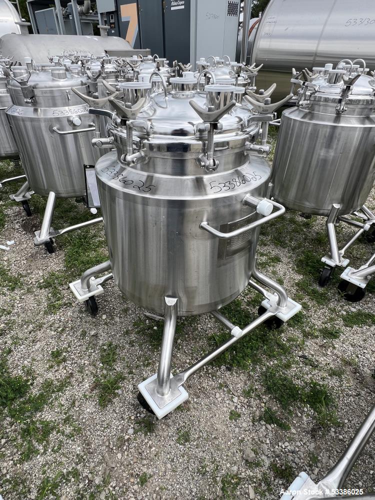 Used- Stainless Steel 120 Liter / 31.7 Gallon Jacketed Tank, Stainless Steel, Vertical. Approximate 20" diameter x 24" strai...