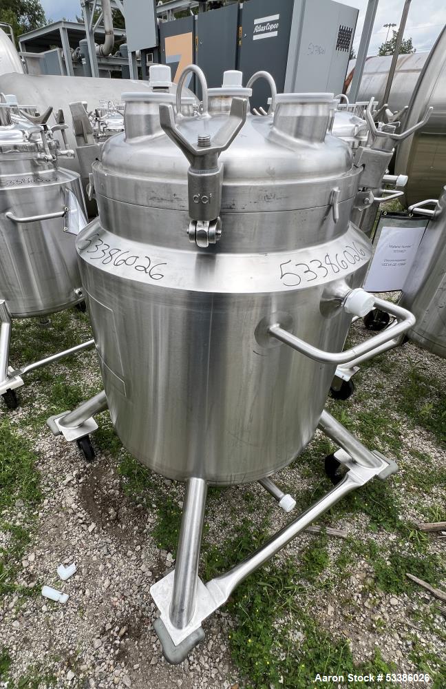 Used- Stainless Steel 120 Liter / 31.7 Gallon Jacketed Tank, Stainless Steel, Vertical. Approximate 20" diameter x 24" strai...