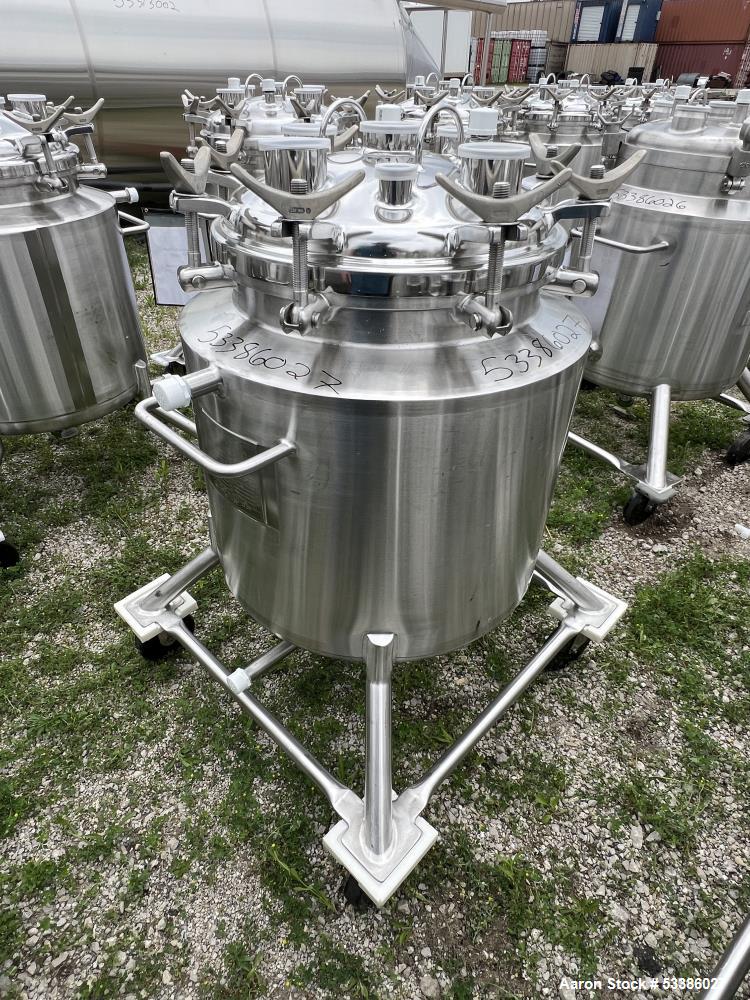 Used- Stainless Steel 120 Liter / 31.7 Gallon Jacketed Tank, Stainless Steel, Vertical. Approximate 20" diameter x 24" strai...