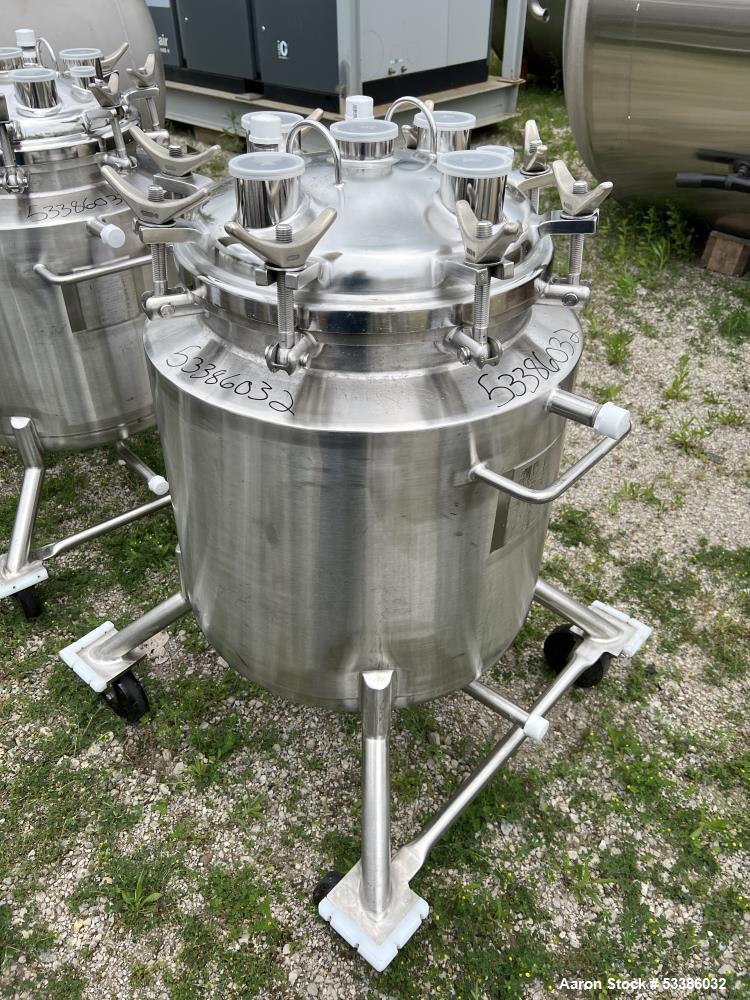 Used- Stainless Steel 120 Liter / 31.7 Gallon Jacketed Tank, Stainless Steel, Vertical. Approximate 20" diameter x 24" strai...