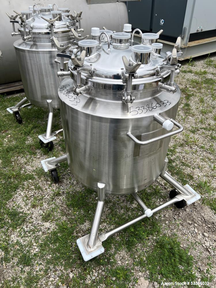 Used- Stainless Steel 120 Liter / 31.7 Gallon Jacketed Tank, Stainless Steel, Vertical. Approximate 20" diameter x 24" strai...