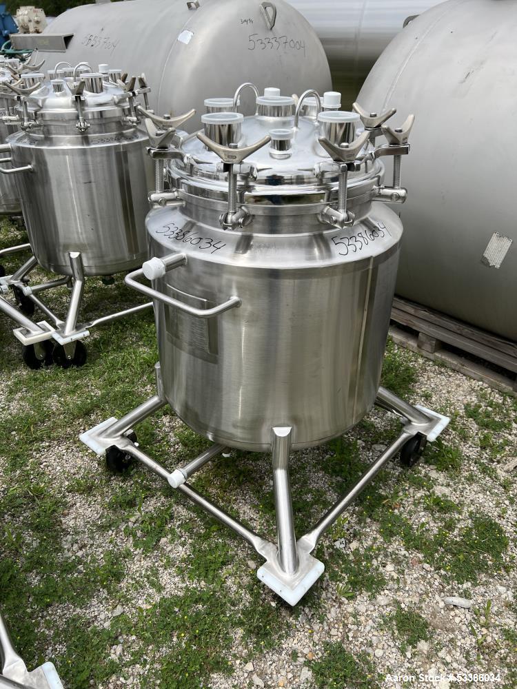 Used- Stainless Steel 120 Liter / 31.7 Gallon Jacketed Tank, Stainless Steel, Vertical. Approximate 20" diameter x 24" strai...