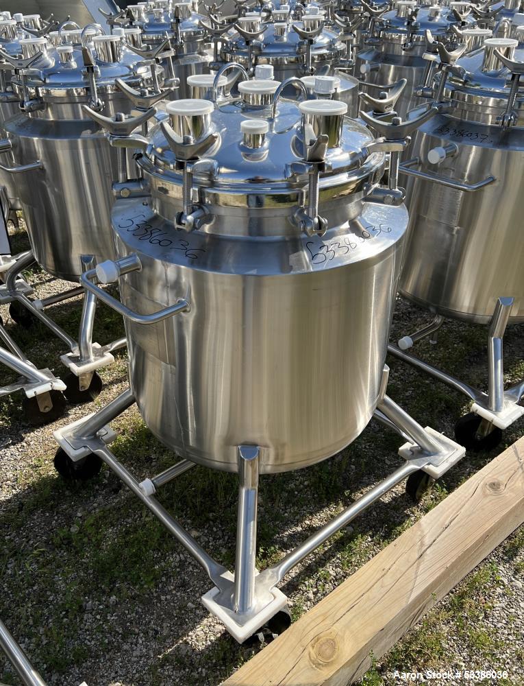 Used- Stainless Steel 120 Liter / 31.7 Gallon Jacketed Tank, Stainless Steel, Vertical. Approximate 20" diameter x 24" strai...