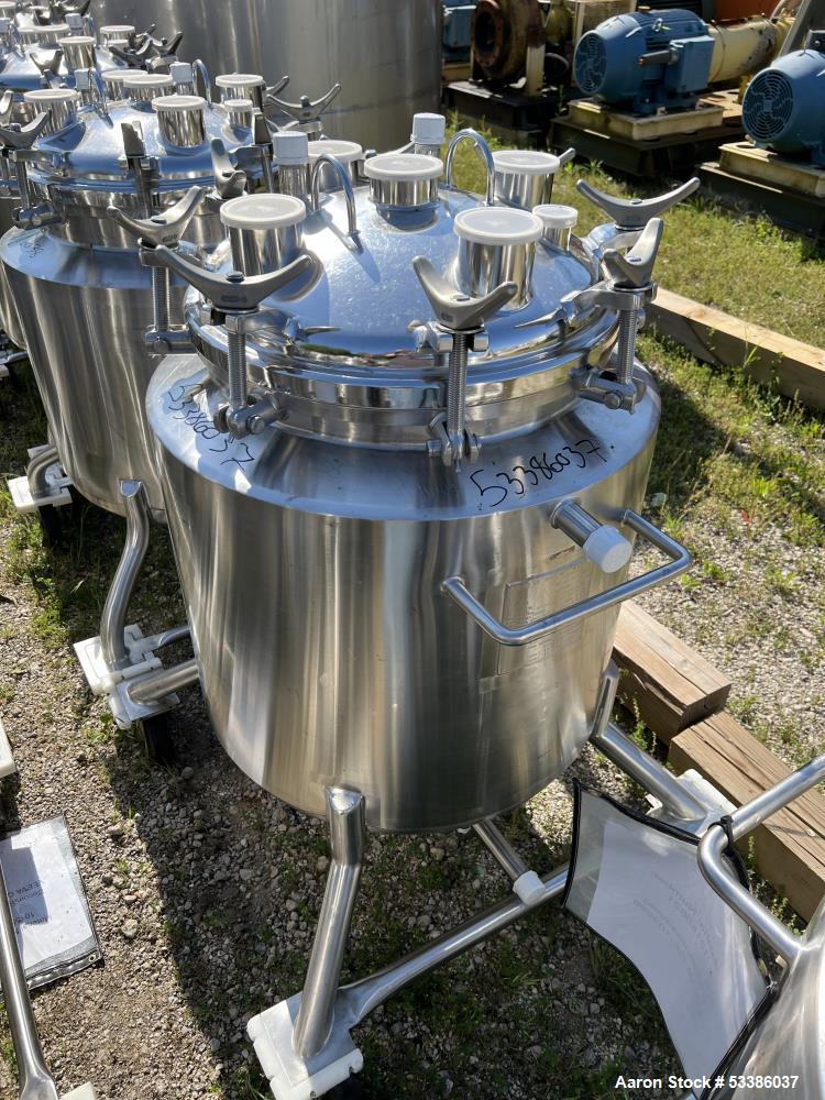 Used- Stainless Steel 120 Liter / 31.7 Gallon Jacketed Tank, Stainless Steel, Vertical. Approximate 20" diameter x 24" strai...