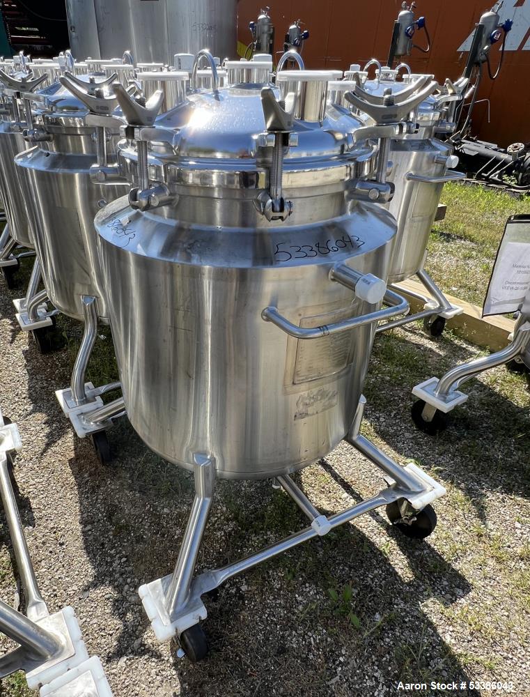 Used- Stainless Steel 120 Liter / 31.7 Gallon Jacketed Tank, Stainless Steel, Vertical. Approximate 20" diameter x 24" strai...