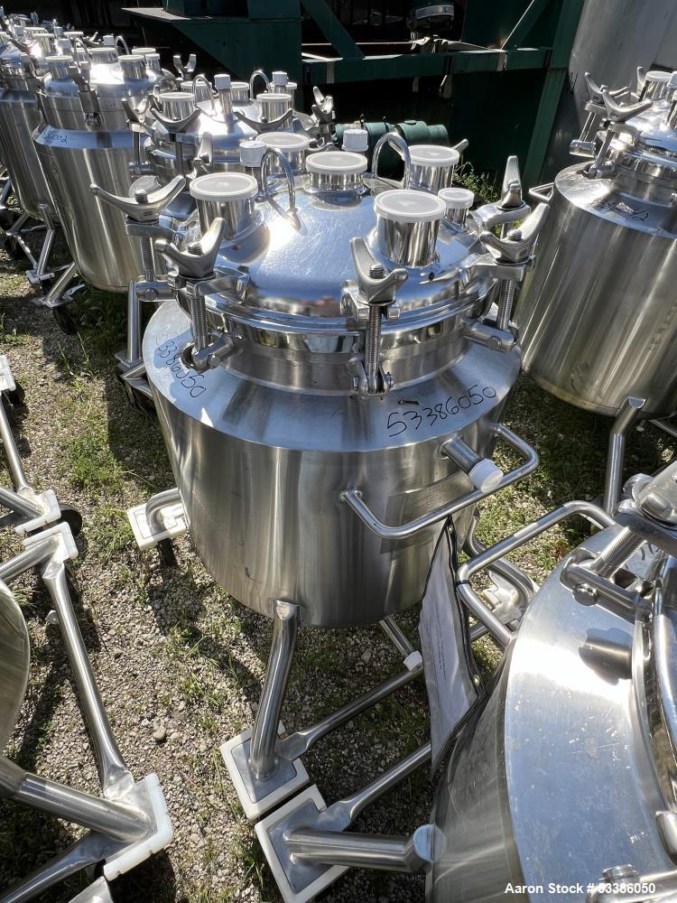 Used- Stainless Steel 120 Liter / 31.7 Gallon Jacketed Tank, Stainless Steel, Vertical. Approximate 20" diameter x 24" strai...