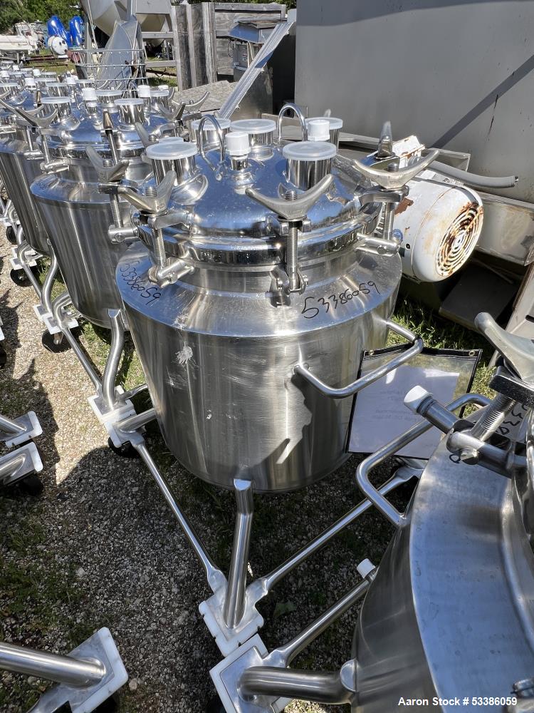 Used- Stainless Steel 120 Liter / 31.7 Gallon Jacketed Tank, Stainless Steel, Vertical. Approximate 20" diameter x 24" strai...