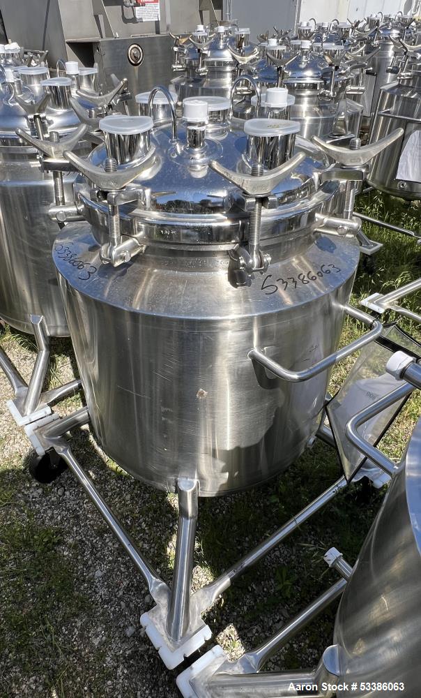 Used- Stainless Steel 120 Liter / 31.7 Gallon Jacketed Tank, Stainless Steel, Vertical. Approximate 20" diameter x 24" strai...