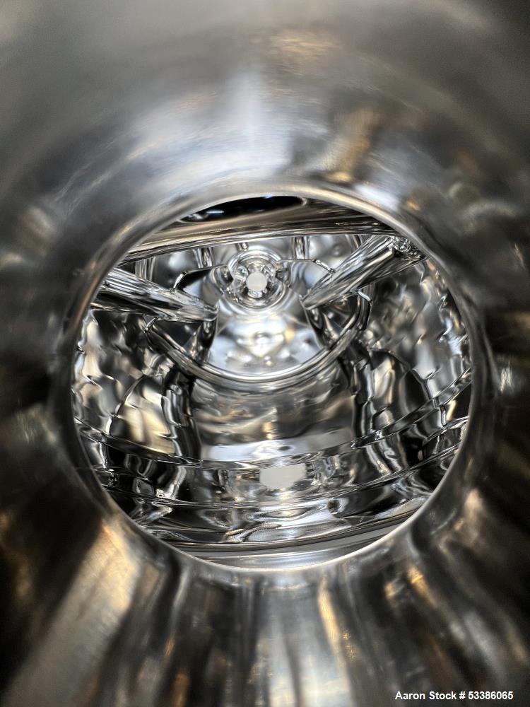 Used High-Quality 27.2 Gallon Vertical Stainless Steel Tank – Jacketed