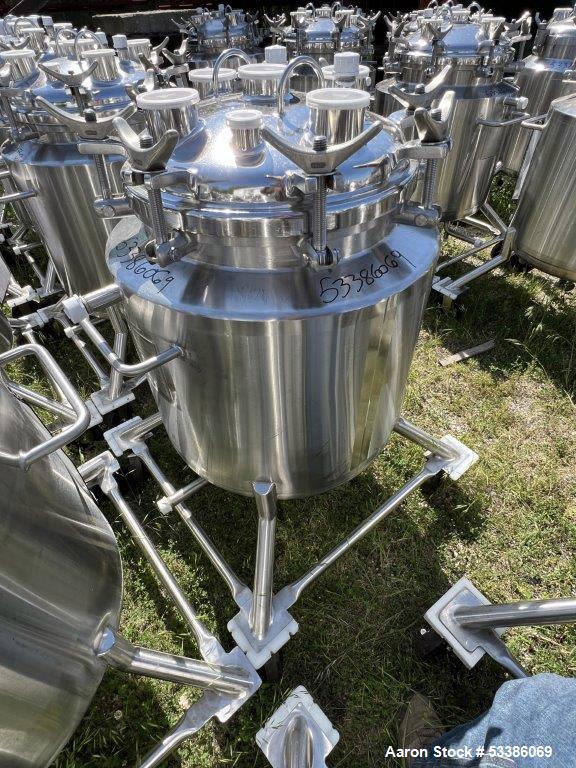 Used- Stainless Steel 120 Liter / 31.7 Gallon Jacketed Tank, Stainless Steel, Vertical. Approximate 20" diameter x 24" strai...