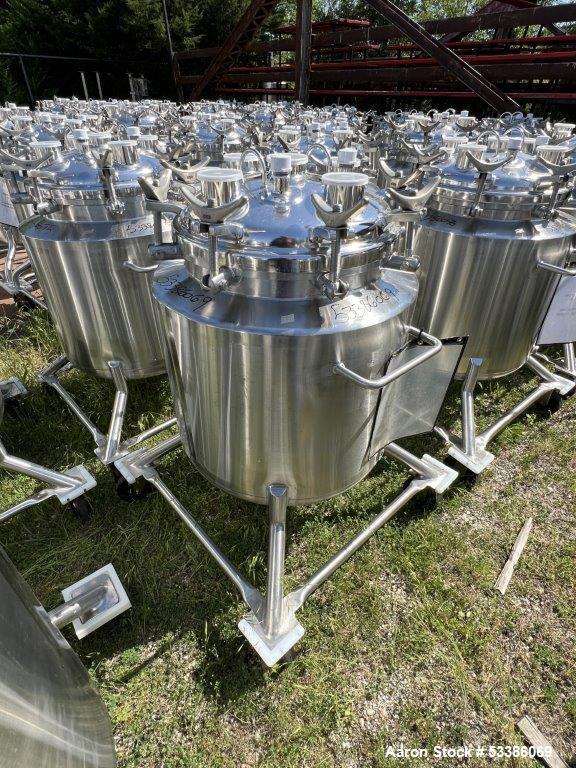 Used- Stainless Steel 120 Liter / 31.7 Gallon Jacketed Tank, Stainless Steel, Vertical. Approximate 20" diameter x 24" strai...