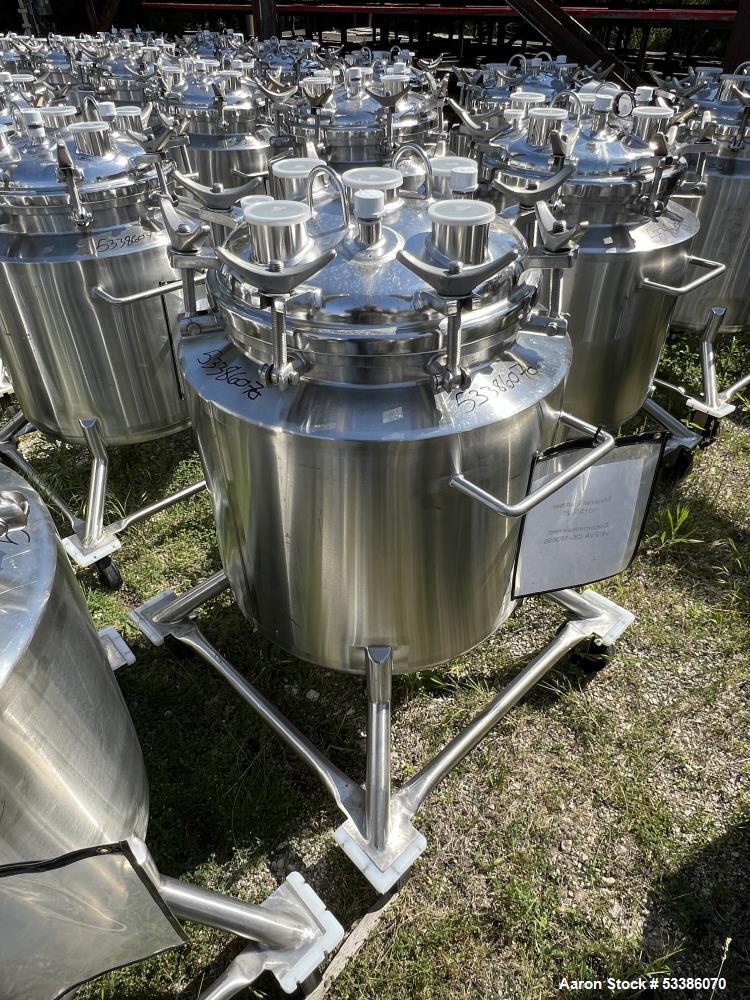 Used- Stainless Steel 120 Liter / 31.7 Gallon Jacketed Tank, Stainless Steel, Vertical. Approximate 20" diameter x 24" strai...