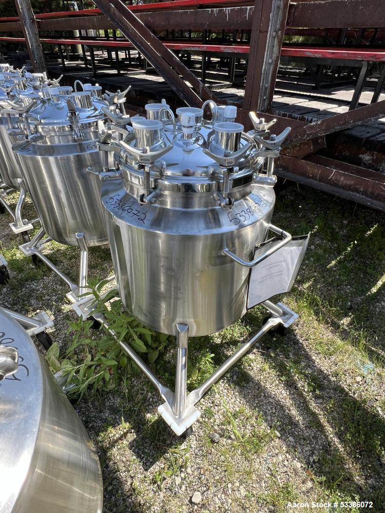 Used- Stainless Steel 120 Liter / 31.7 Gallon Jacketed Tank, Stainless Steel, Vertical. Approximate 20" diameter x 24" strai...