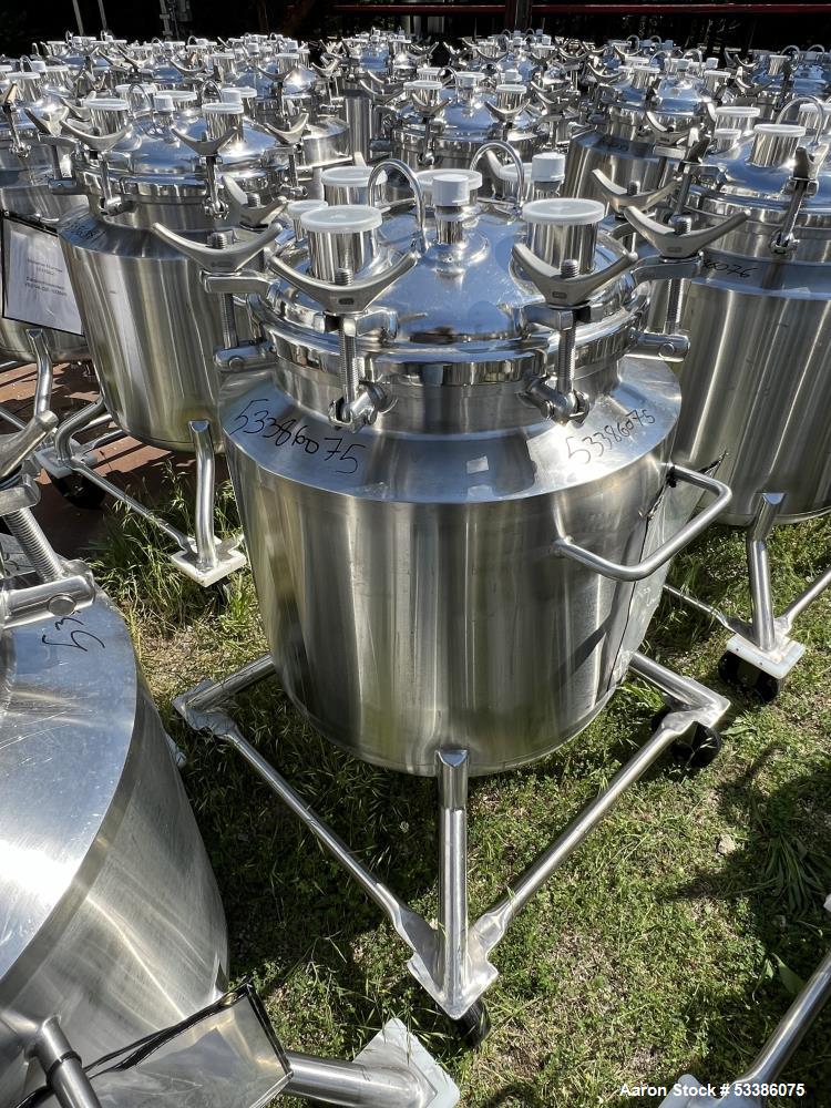 Used- Stainless Steel 120 Liter / 31.7 Gallon Jacketed Tank, Stainless Steel, Vertical. Approximate 20" diameter x 24" strai...