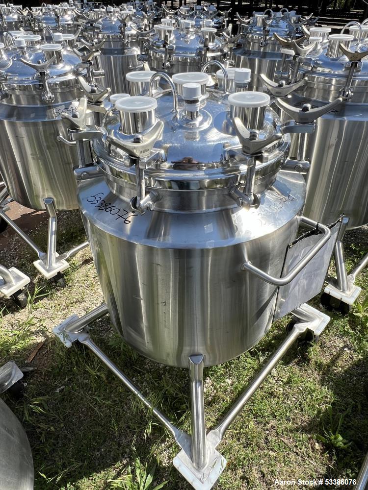 Used- Stainless Steel 120 Liter / 31.7 Gallon Jacketed Tank, Stainless Steel, Vertical. Approximate 20" diameter x 24" strai...