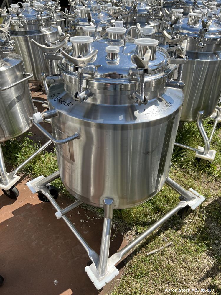 Used- Stainless Steel 120 Liter / 31.7 Gallon Jacketed Tank, Stainless Steel, Vertical. Approximate 20" diameter x 24" strai...