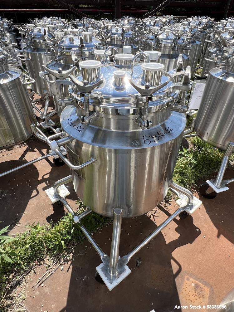 Used- Stainless Steel 120 Liter / 31.7 Gallon Jacketed Tank, Stainless Steel, Vertical. Approximate 20" diameter x 24" strai...