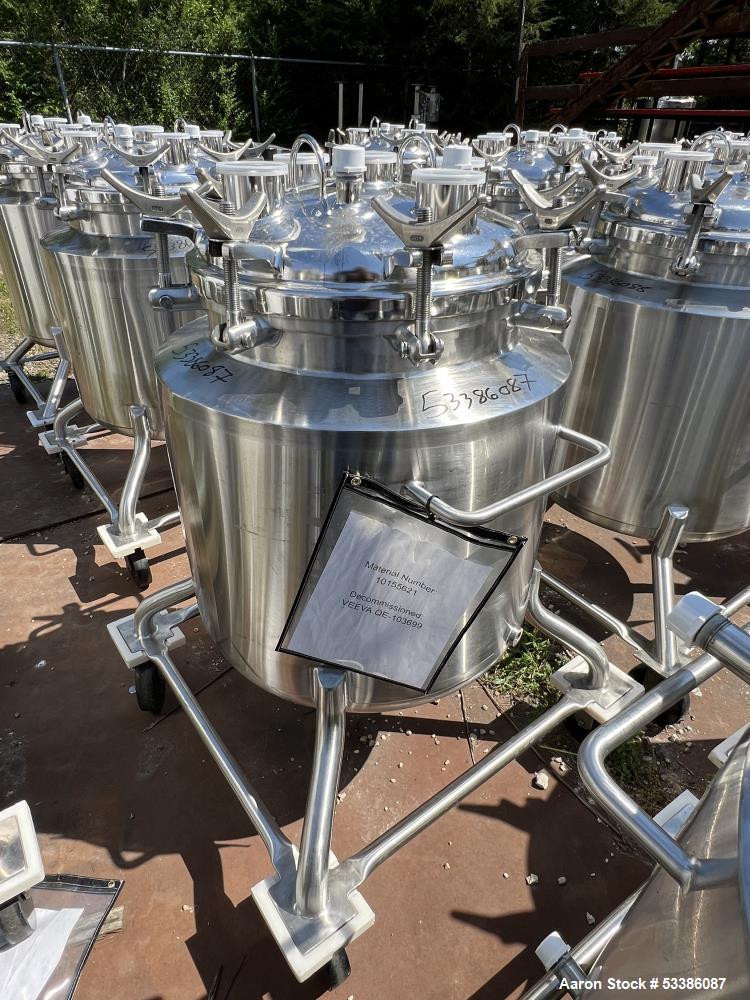 Used- Stainless Steel 120 Liter / 31.7 Gallon Jacketed Tank, Stainless Steel, Vertical. Approximate 20" diameter x 24" strai...