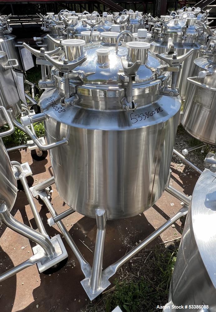 Used- Stainless Steel 120 Liter / 31.7 Gallon Jacketed Tank, Stainless Steel, Vertical. Approximate 20" diameter x 24" strai...