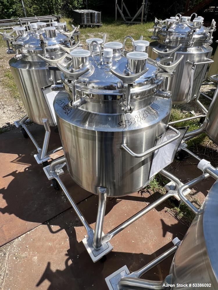 Used- Stainless Steel 120 Liter / 31.7 Gallon Jacketed Tank, Stainless Steel, Vertical. Approximate 20" diameter x 24" strai...