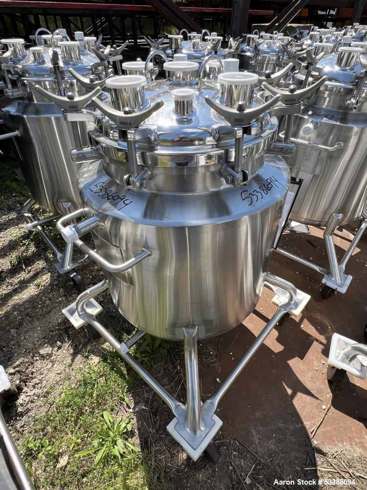 Used- Stainless Steel 120 Liter / 31.7 Gallon Jacketed Tank, Stainless Steel, Vertical. Approximate 20" diameter x 24" strai...