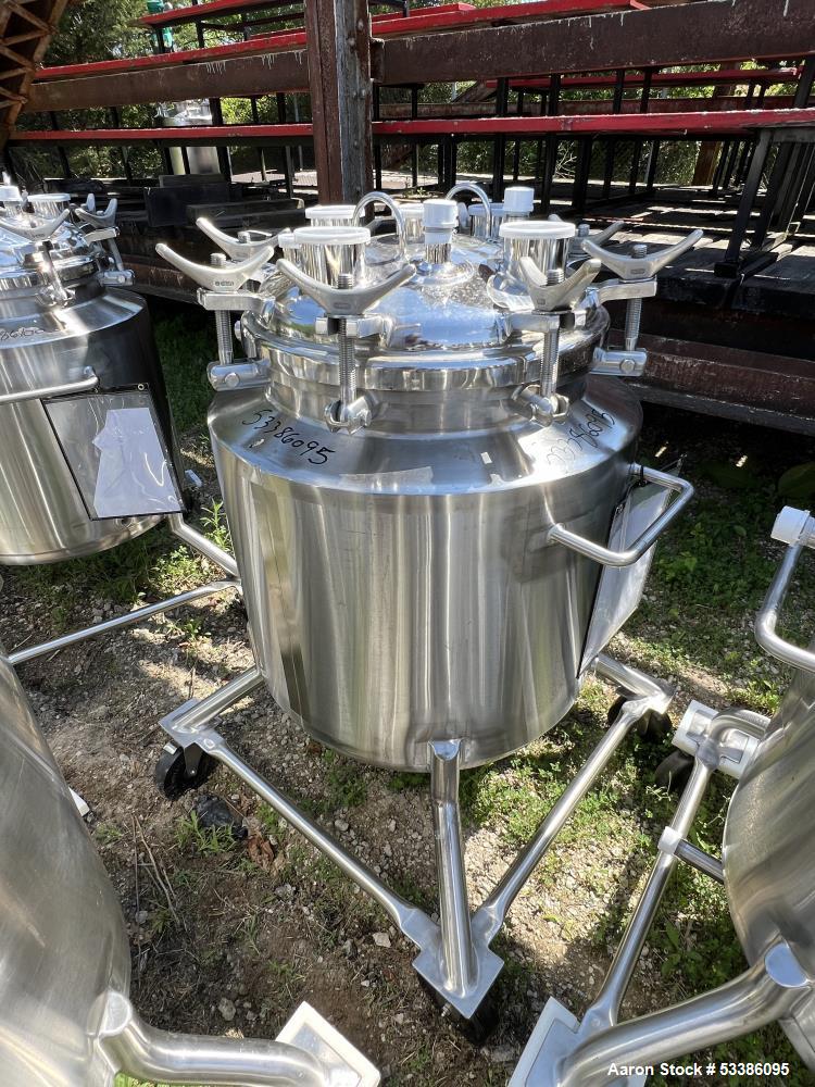 Used- Stainless Steel 120 Liter / 31.7 Gallon Jacketed Tank, Stainless Steel, Vertical. Approximate 20" diameter x 24" strai...