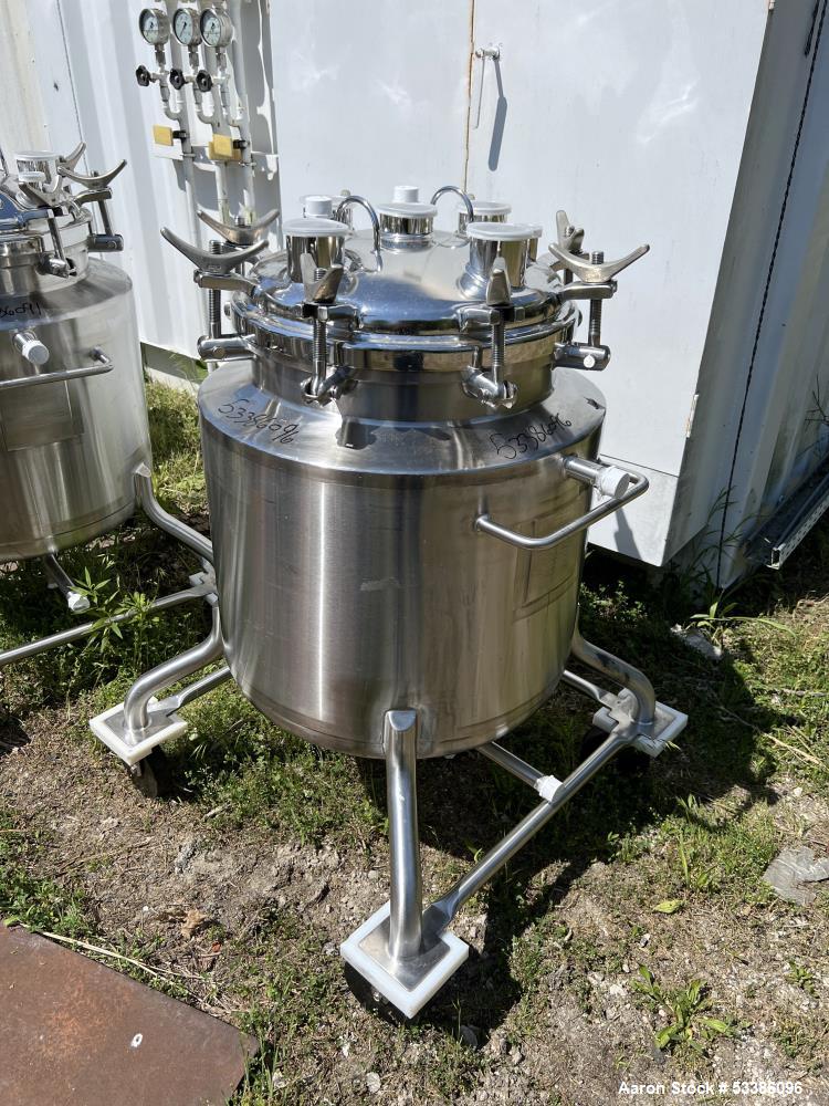 Used- Stainless Steel 120 Liter / 31.7 Gallon Jacketed Tank, Stainless Steel, Vertical. Approximate 20" diameter x 24" strai...