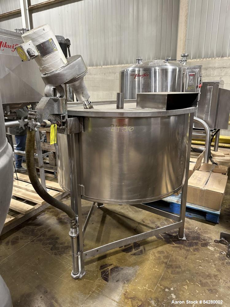 Used 200 Gallon Mix Tank. Stainless steel.