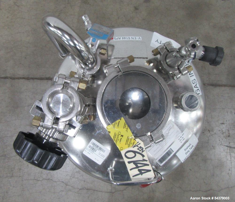 Alloy Products 31.8 Liter Stainless Steel Tank – Jacketed Process Vessel on Casters