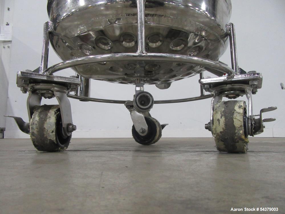 Alloy Products 31.8 Liter Stainless Steel Tank – Jacketed Process Vessel on Casters