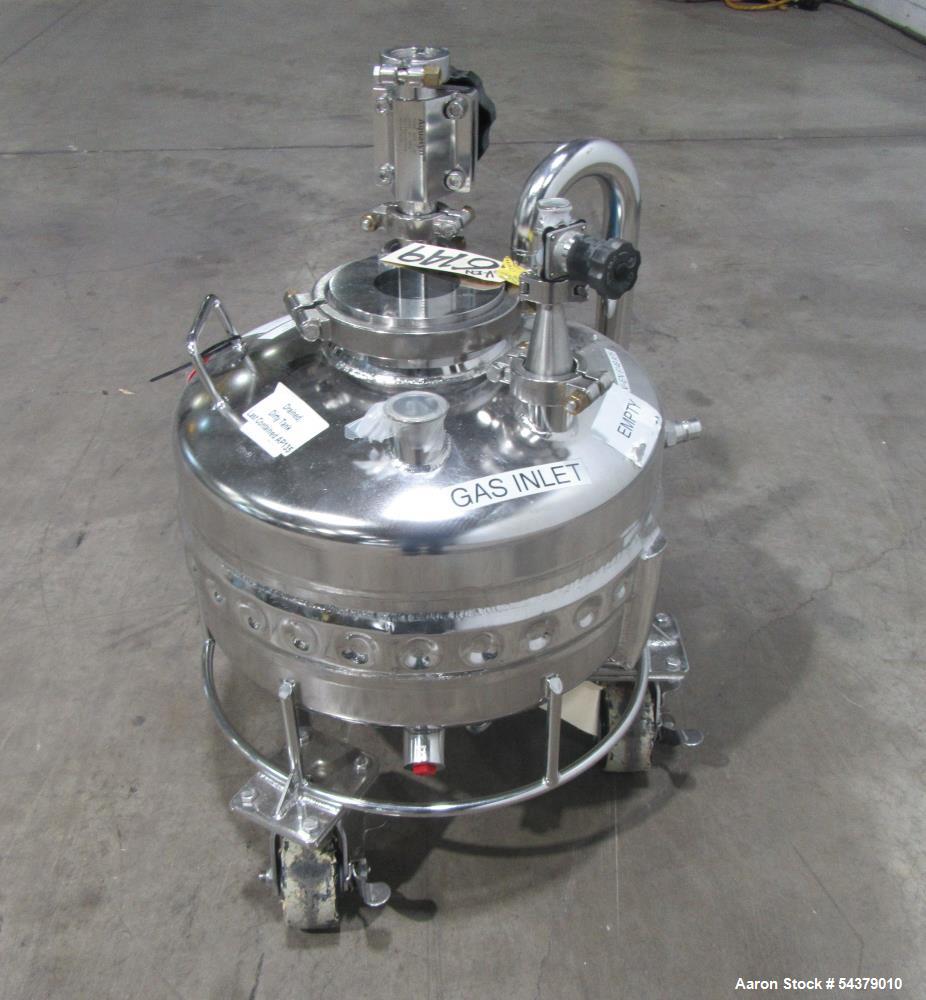 Used Pressure Vessel for Lab & Pilot Use – Stainless Steel Tank