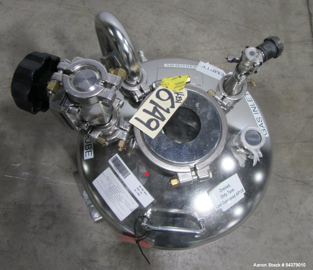 Used Pressure Vessel for Lab & Pilot Use – Stainless Steel Tank