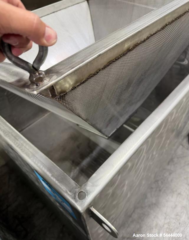 Used 450 Gallon Stainless Steel Square Tank with Internal Sieve & Cover
