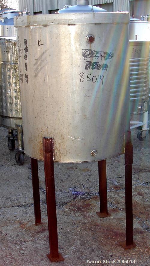 USED: Tank, 110 gallons, 316 stainless steel, vertical. 30" diameter x 36-1/2" straight side. Open top with no cover, flat bottom with a 2-1/2" National Pipe Thread center bottom outlet. 23" discharg...