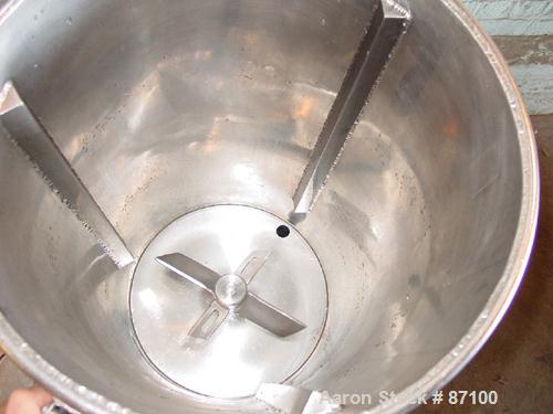USED: Mix tank, approximate 25 gallon, stainless steel. Non-jacketed chamber 17-1/2" diameter x 25" deep. Flat open top with cover, flat bottom. 4 blade bottom driven impeller. 1-1/2" diameter outlet...