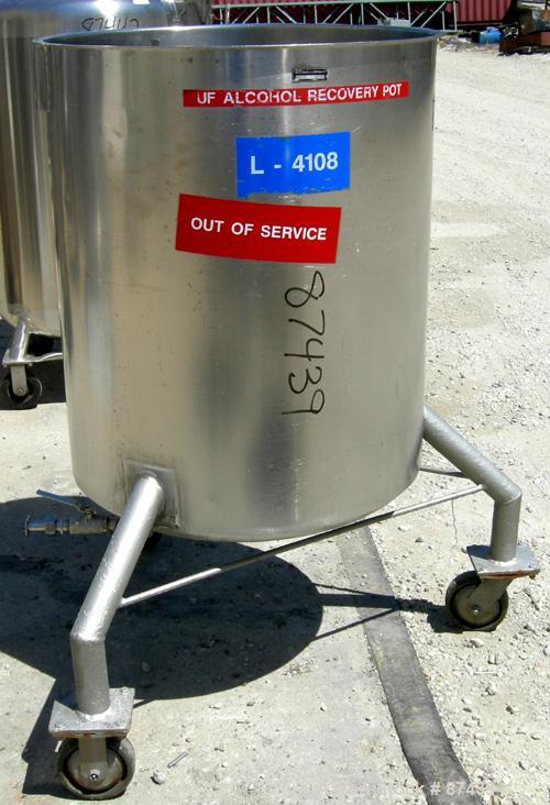 USED: Tank, 115 gallon, 321 stainless steel, vertical. 30" diameter x 35" straight side, open top, no cover, dish bottom. (3) Side wall baffles. 1-1/2" NPT center bottom outlet. Mounted on 3 stainles...