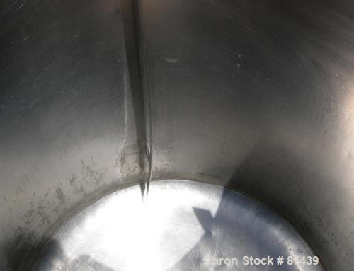 USED: Tank, 115 gallon, 321 stainless steel, vertical. 30" diameter x 35" straight side, open top, no cover, dish bottom. (3) Side wall baffles. 1-1/2" NPT center bottom outlet. Mounted on 3 stainles...