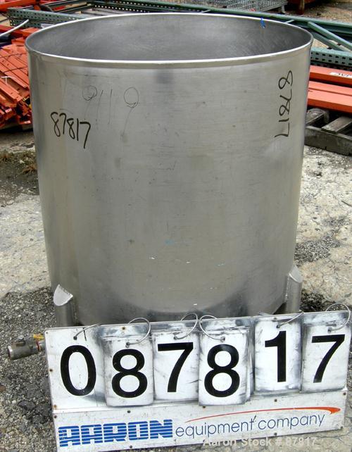 USED: Tank, 100 gallon, 304 stainless steel, vertical. 30" diameter X 30" straight side, open top, no cover, dish bottom. 1" center bottom outlet. Mounted on 3 carbon steel legs with casters.