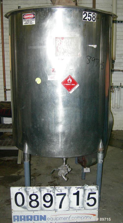 USED: Tank, 225 gallon, 304 stainless steel, vertical. 38" diameter x 48" straight side, open top with cover, flat bottom. Approximate 1" off center bottom outlet. Side bottom 3 blade agitator, drive...