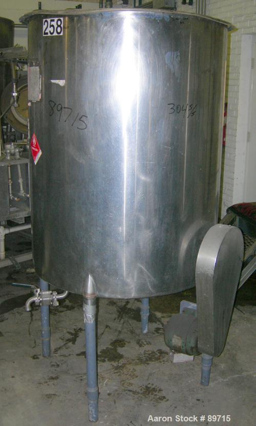 USED: Tank, 225 gallon, 304 stainless steel, vertical. 38" diameter x 48" straight side, open top with cover, flat bottom. Approximate 1" off center bottom outlet. Side bottom 3 blade agitator, drive...