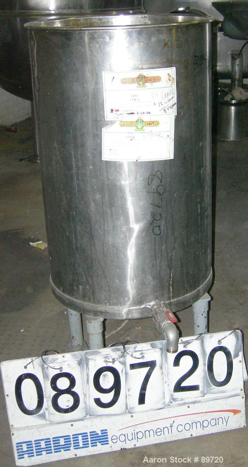 USED: Tank, 55 gallon, 304 stainless steel, vertical. 22" diameter x 35" straight side, open top, no cover, flat bottom. Approximate 1" side bottom outlet. Mounted on 4 carbon steel legs with casters...
