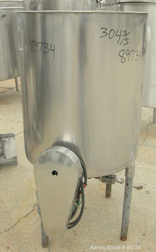 USED: Tank, 120 gallon, 304 stainless steel, vertical. 31" diameter x 36" straight side, open top, no cover, coned bottom. Approximate 1-1/2" center bottom outlet. Side bottom 3 blade agitator, drive...