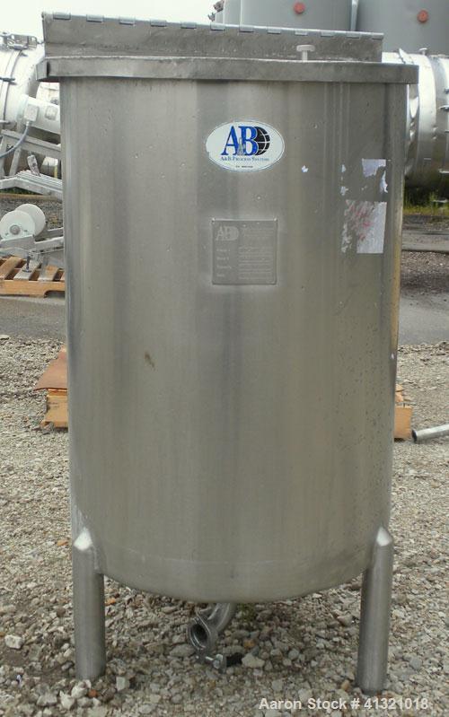 Used A&B Process Systems Tank, 50 Gallon, 304 Stainless Steel, Model RVT-50, Vertical. 22’’ diameter x 30’’ straight side. Flat open top, with cover, coned bottom. 1-1/2’’ tri-clamp center bottom out...