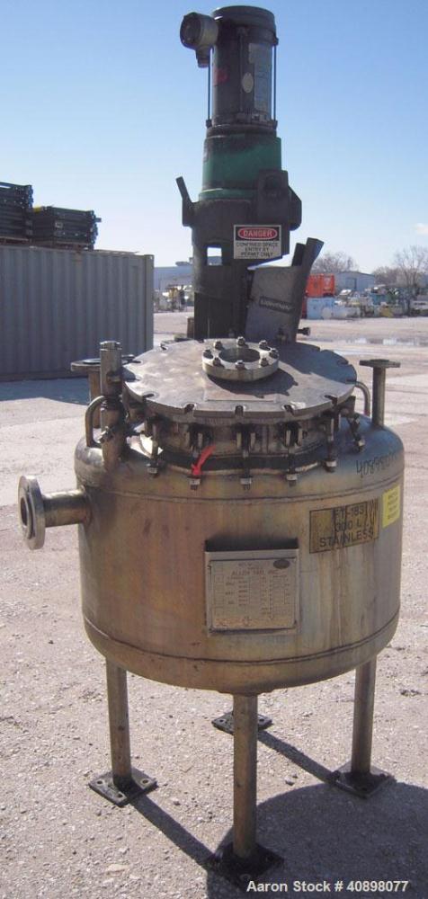 Used Alloy Fab Pressure Tank, 100 gallon, 304L stainless steel, vertical. 36" diameter x 18" straight side, dish top and bottom. Internal rated FV/50 psi at 180 deg F, and -20 deg F at 50 psi. Off ce...
