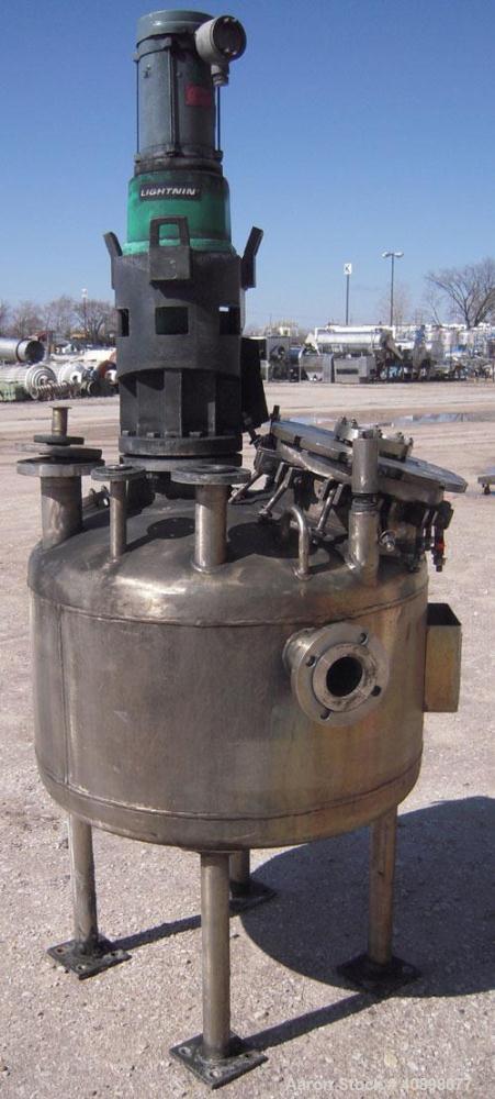Used Alloy Fab Pressure Tank, 100 gallon, 304L stainless steel, vertical. 36" diameter x 18" straight side, dish top and bottom. Internal rated FV/50 psi at 180 deg F, and -20 deg F at 50 psi. Off ce...