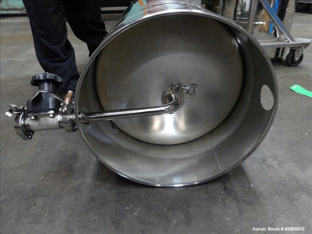 Used Alloy Products Pressure Tank, 25 Gallon, 316 Stainless Steel, Vertical. Approximate 18" diameter x 23" straight side, dished top and bottom. Internal rated 110 psi at -20 to 100 degrees F. Openi...