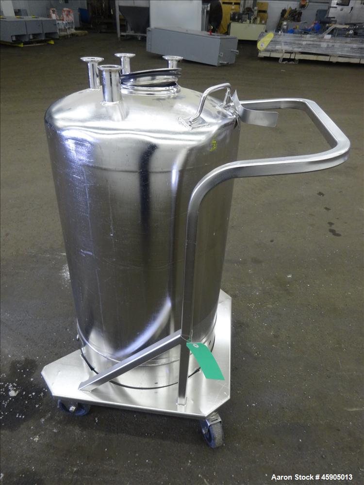 Used Alloy Products Pressure Tank, 25 Gallon, 316 Stainless Steel, Vertical. Approximate 18" diameter x 23" straight side, dished top and bottom. Internal rated 110 psi at -20 to 100 degrees F. Openi...