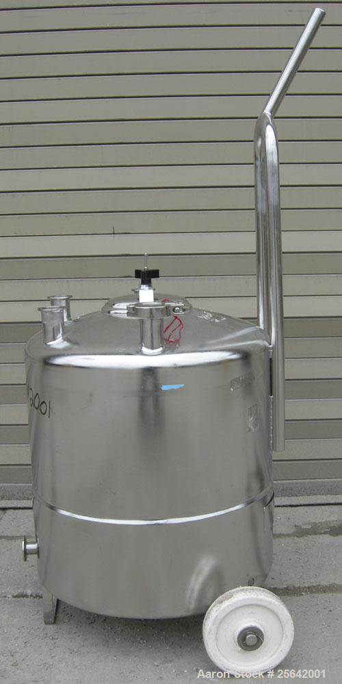 USED: Alloy Products Pressure Tank, 13 gallon, 316 stainless steel, vertical.  18" diameter x 10" straight side.  Dished top...